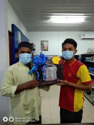 Pemenang cabutan bertuah BURAQ OIL GUNUNG SEMANGGOL