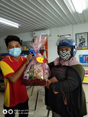 Pemenang cabutan bertuah BURAQ OIL GUNUNG SEMANGGOL